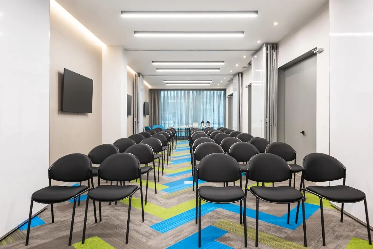 Holiday Inn Express Bogota - Parque La 93 By Ihg