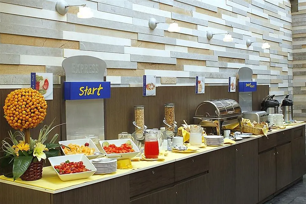 Holiday Inn Express Bogota - Parque La 93 By Ihg 4*,  Κολομβία