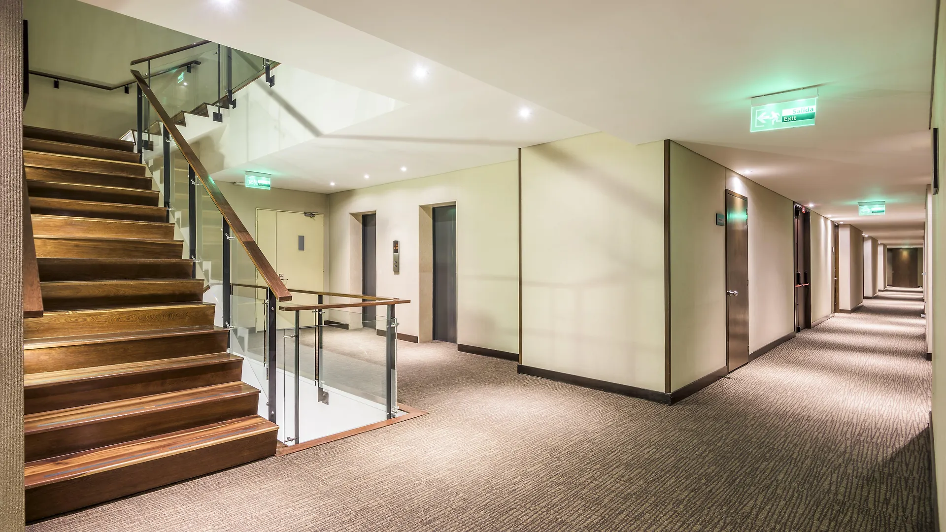 Holiday Inn Express Bogota - Parque La 93 By Ihg