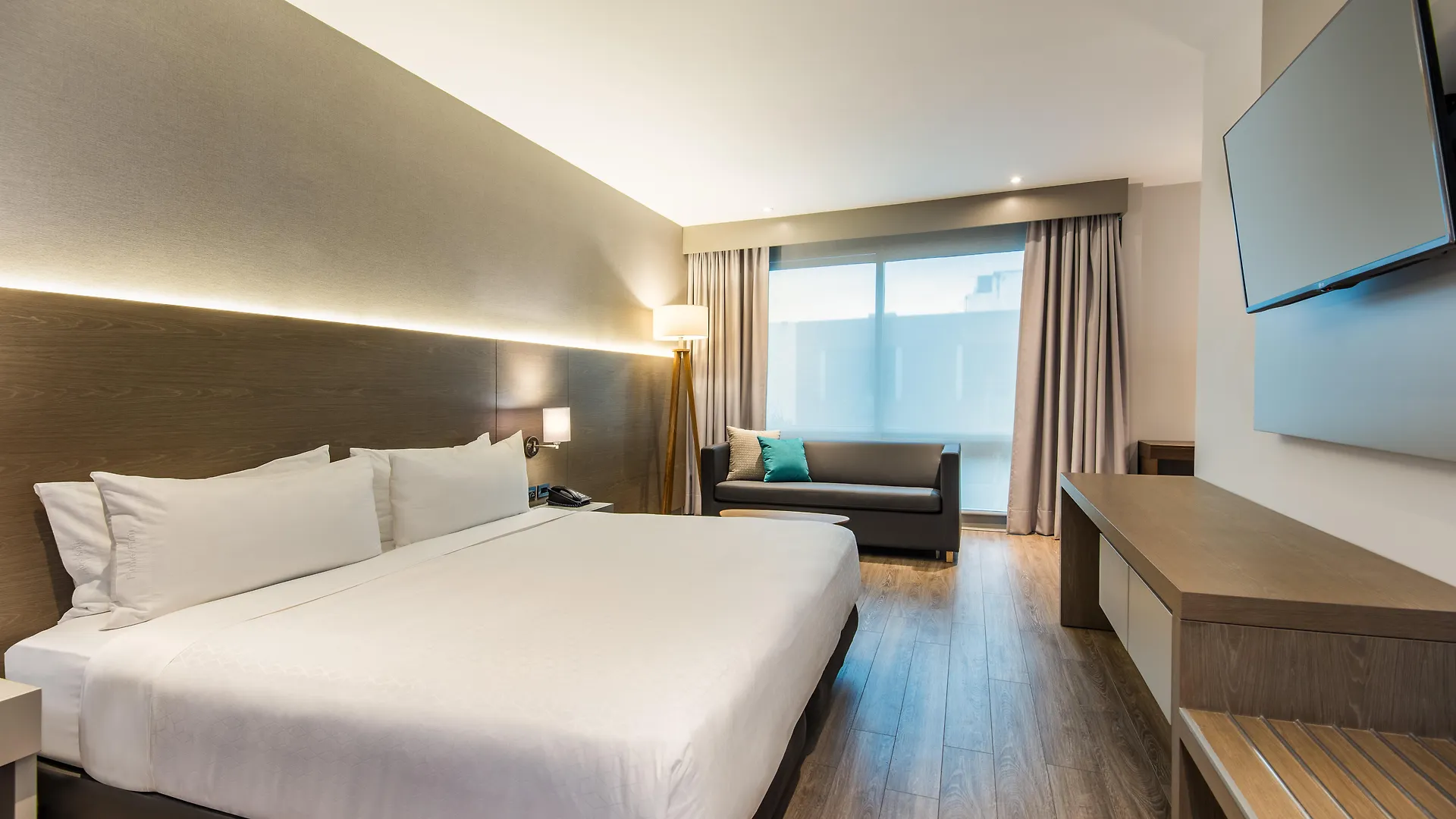 Holiday Inn Express Bogota - Parque La 93 By Ihg Ξενοδοχείο