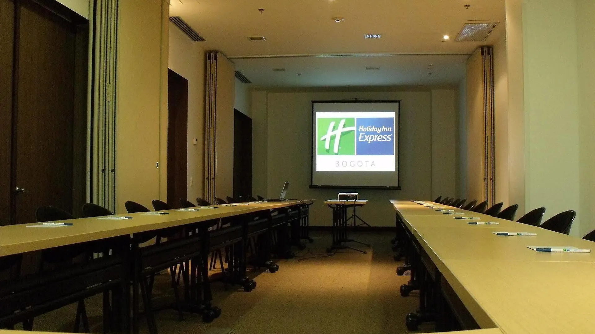 Ξενοδοχείο Holiday Inn Express Bogota - Parque La 93 By Ihg